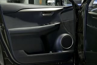 Lexus NX 2.5 300h Premium 2WD