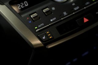 Lexus NX 2.5 300h Premium 2WD