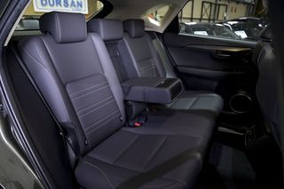 Lexus NX 2.5 300h Premium 2WD