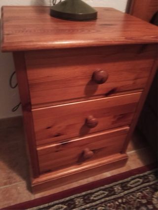 Cama Matrimonio + Mesitas Noche Madera