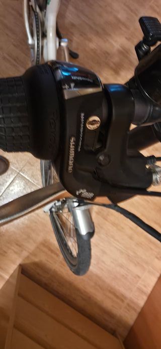 Bicicleta Megamo Eléctrica