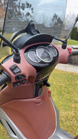 Piaggio Beverly 350 2012