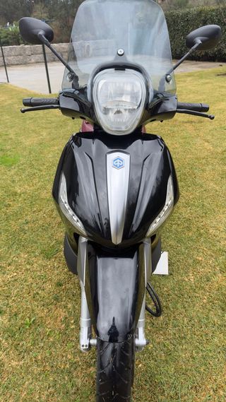 Piaggio Beverly 350 2012