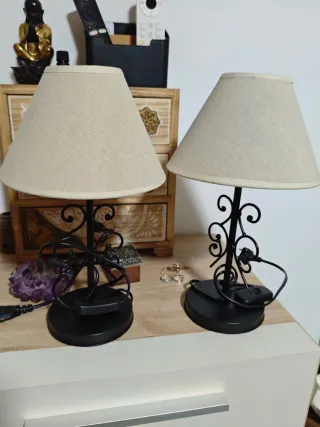 Lámpara de mesa tela y metal