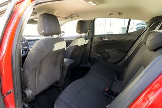 Opel Astra   1.6 CDTi SS 81kW 110CV 120 Aniversari