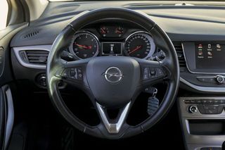 Opel Astra   1.6 CDTi SS 81kW 110CV 120 Aniversari
