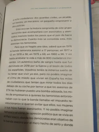 Pequeña historia de la Transición: Ilustracione...