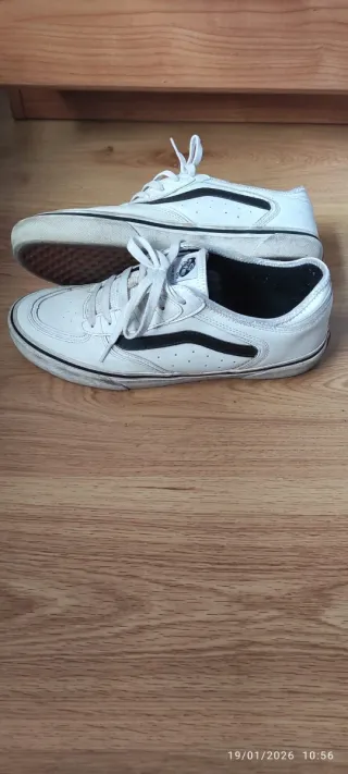 Zapatillas Vans Blancas y Negras Hombre