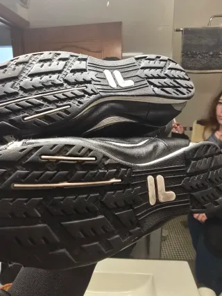 Zapatos Fila Negros 42