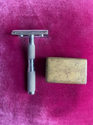 Maquinilla de afeitar ejército años 50