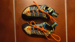 Pies de gato escalada Simond