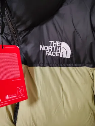 Chaqueta The North Face Verde y Negra