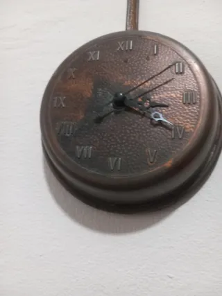 Orologio vintage a forma di padella