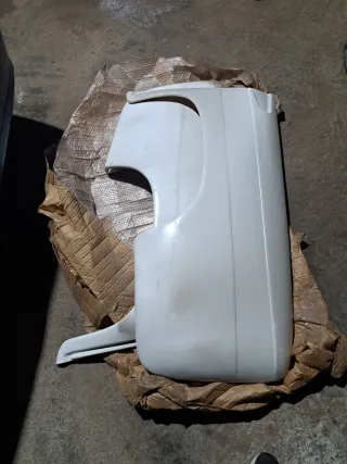 Aletas anchas fibra Renault 8