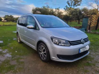 Volkswagen Touran 2011