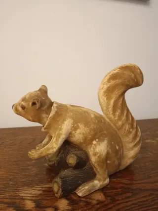 Ardilla antigua juguete cabeza basculante