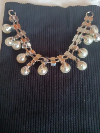 Calcetines negros con perlas y strass