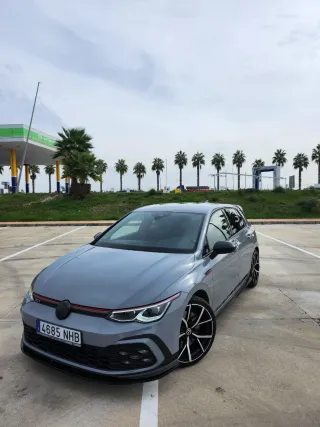 Volkswagen Golf GTI 8