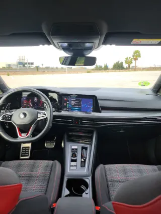 Volkswagen Golf GTI 8