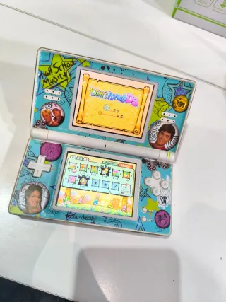 Nintendo DS Lite con 13 juegos