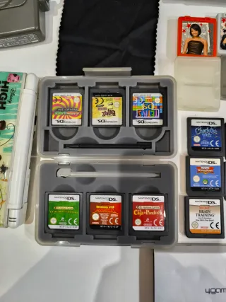 Nintendo DS Lite con 13 juegos