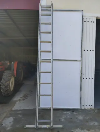 Escalera aluminio 2 tramos EN131 150kg