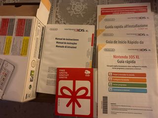 Nintendo 3DS XL Bianca con scatola, giochi e accessori