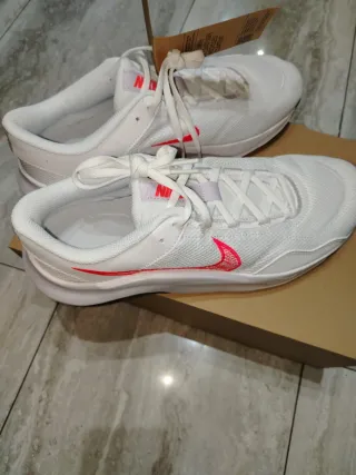 Scarpe Nike Legend Essential Rosa Bianco