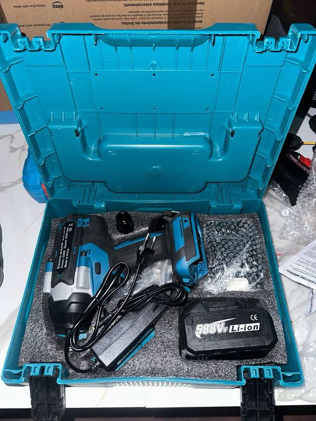 Llave de impacto eléctrica 588V Li-ion