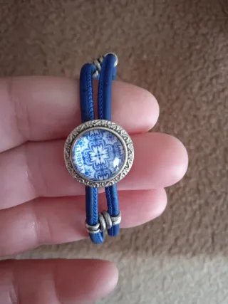 Pulsera bisutería azul y plateada