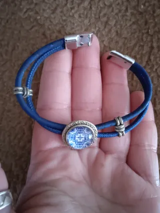 Pulsera bisutería azul y plateada