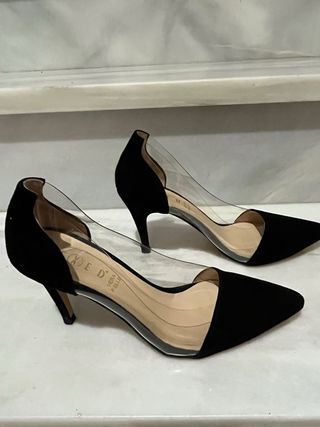 Zapatos de ante negro con transparente