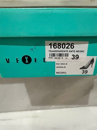 Zapatos de ante negro con transparente