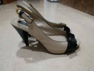 Zapatos Bimba y Lola Beige/Negro Talla 39