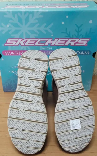 Talla 39.Botines impermeables y forrados.