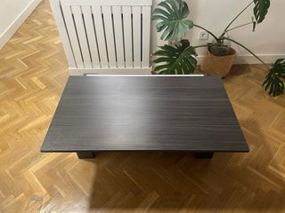 Mesa de centro elevable, buen estado, color marron