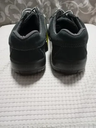 Zapatos de seguridad FAL grises