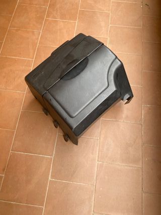 PLASTICO CUBRE BATERIA PARA CITROEN C2