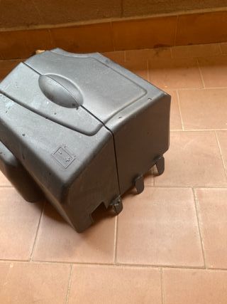 PLASTICO CUBRE BATERIA PARA CITROEN C2