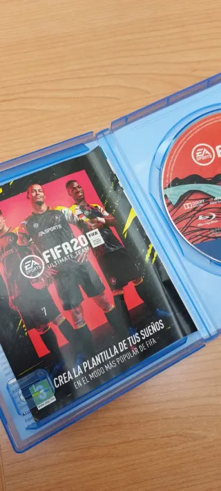 FIFA 20 ps4 (regalo fifa 21)