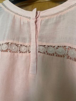 Blusa con bordados HOSS INTROPIA