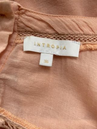 Blusa con bordados HOSS INTROPIA