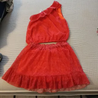 Conjunto rojo de dos piezas