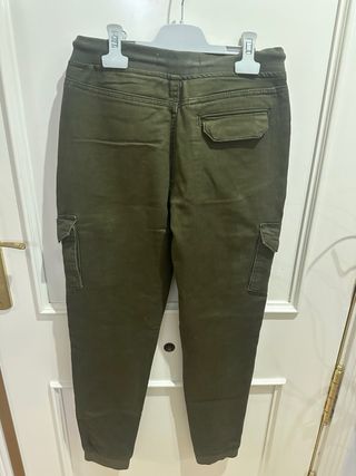 Pantalón cargo calentito verde 12-13 años