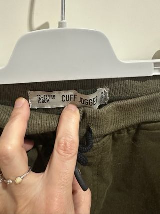 Pantalón cargo calentito verde 12-13 años