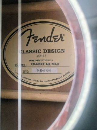 Guitarra Fender CD60 SCE All Mahogany