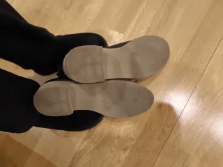 Botines de piel negros