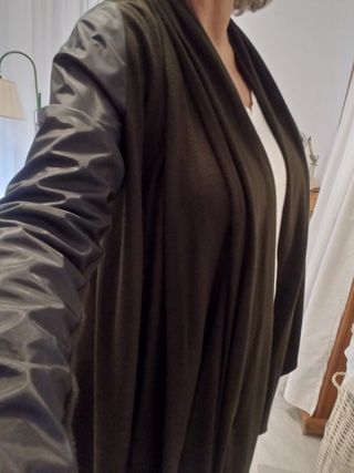 Zara Chaqueta Capa Punto y Raso