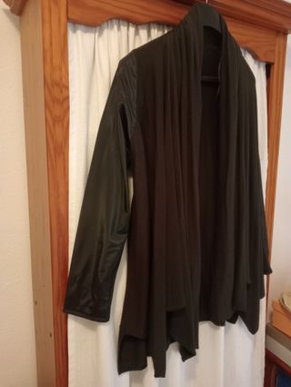 Zara Chaqueta Capa Punto y Raso