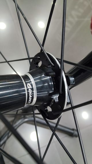 Roda Dianteira Giant AM 27.5+ 35mm GE35 Nova